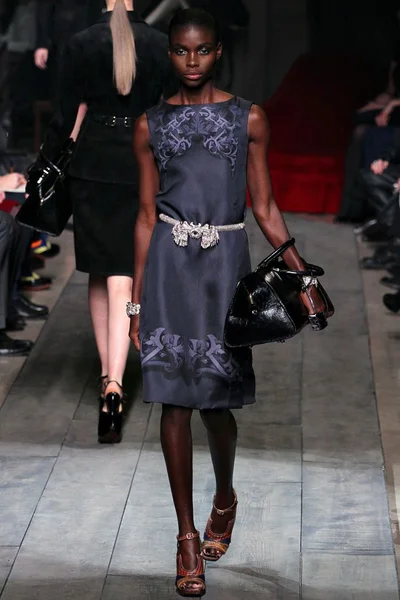 Look 14